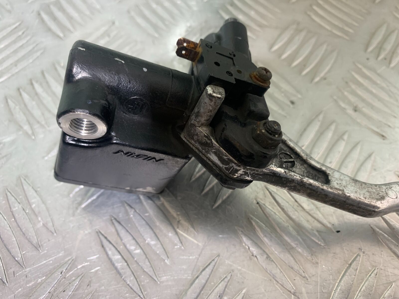 SUZUKI AN 200 UN 200 BURGMAN FRONT MASTER CYLINDER   YEAR 2007-09 (CMB1128)