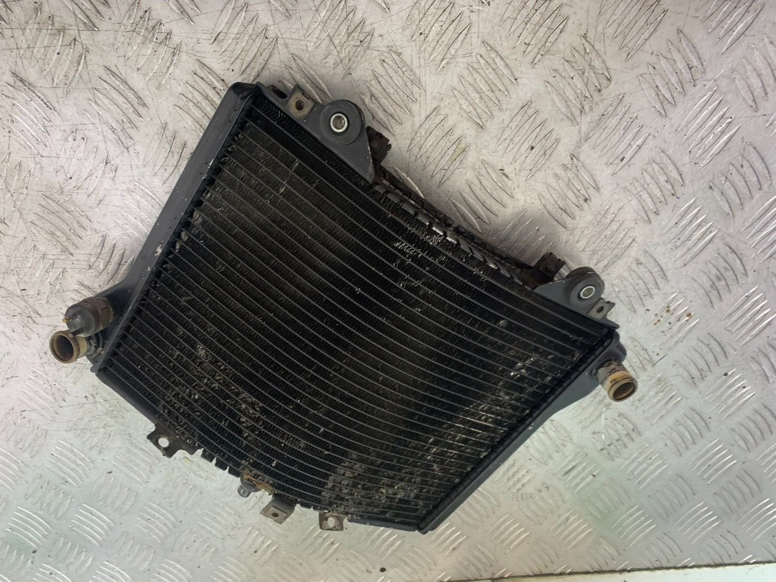 KAWASAKI ZZR1100 D RADIATOR  YEAR 1993-2001 (CMB1289)