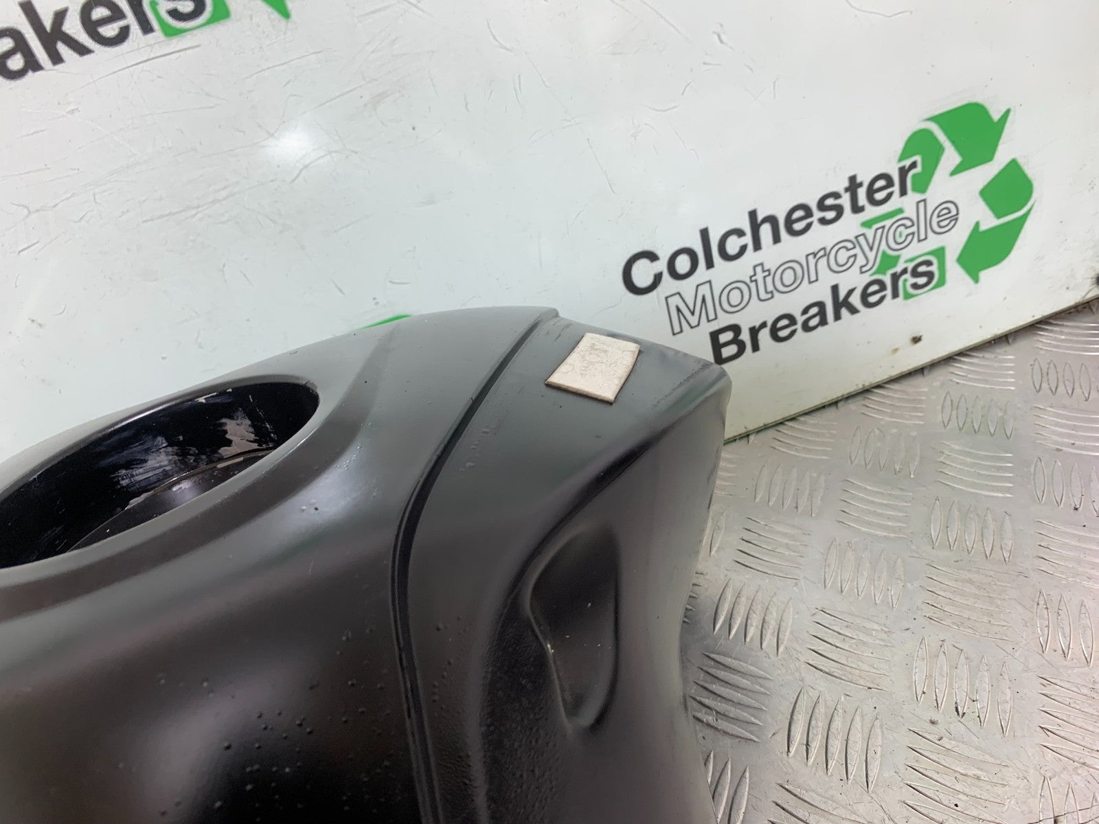 KTM 690 DUKE R LC4 FUEL PETROL TANK YEAR 2012-2015  (CMB1180)