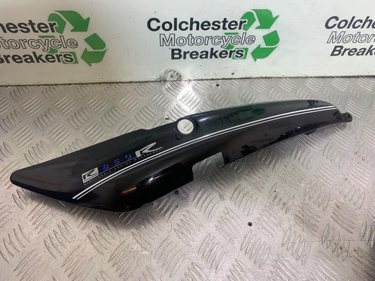 BMW R850 R R850R LEFT SEAT PANEL  YEAR 1994-2002 (CMB1170)