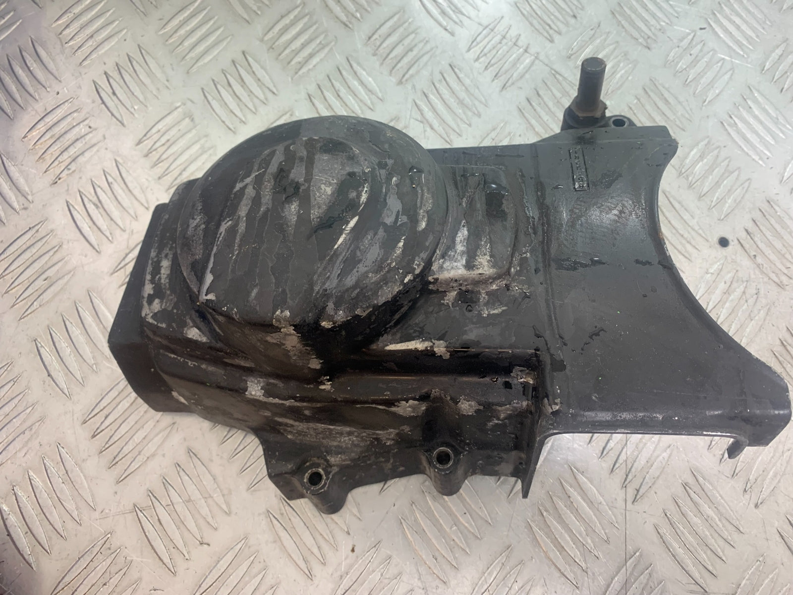 KAWASAKI GT550 GT 550 SPROCKET COVER YEAR 1984-87 (CMB1141)