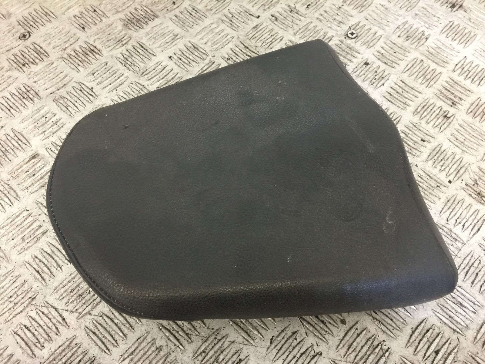 HONDA CBR125 CBR 125 REAR SEAT  YEAR 2011-2017 (STOCK 732)