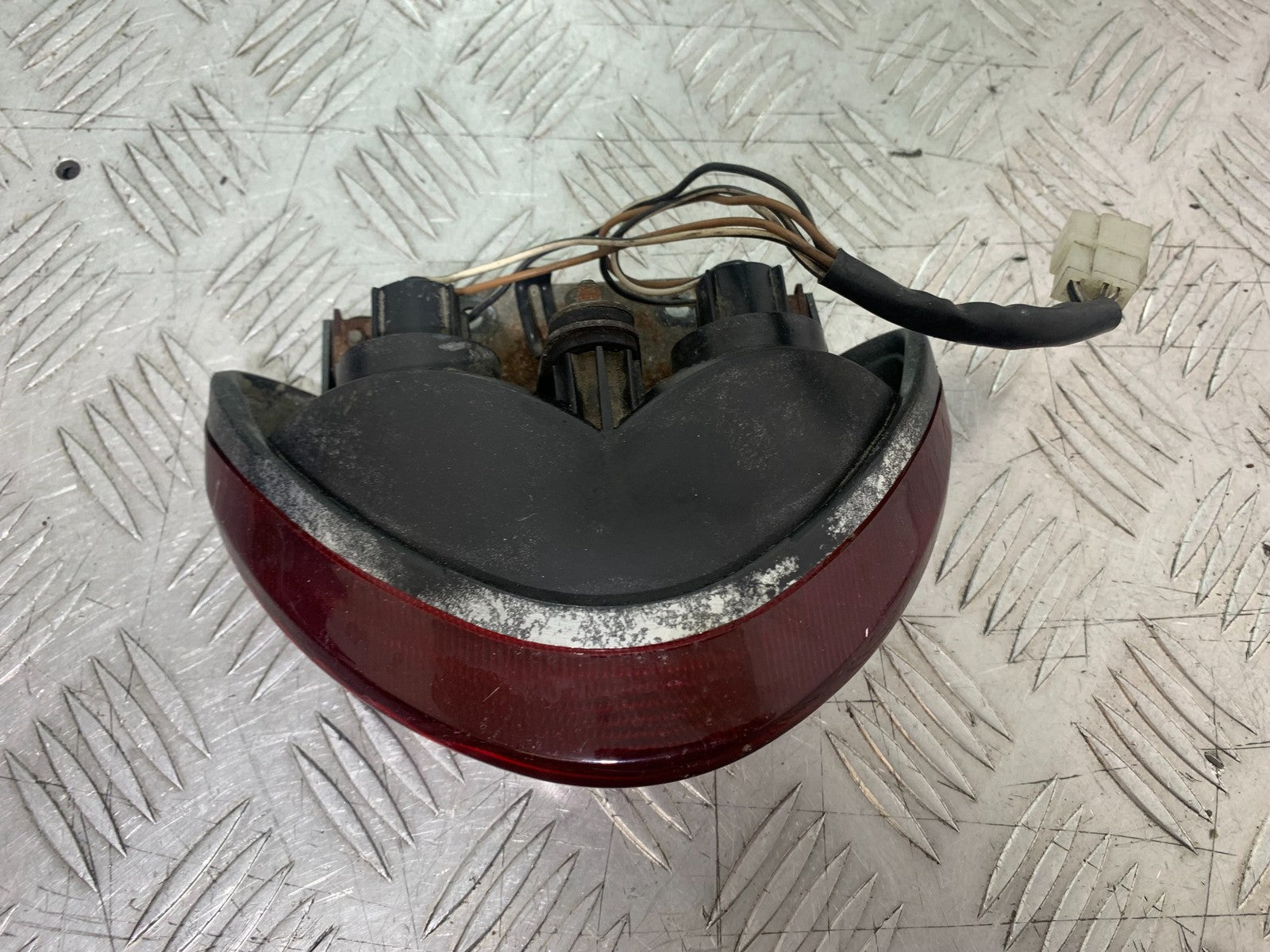 SUZUKI SV650 SV 650 mk1 REAR LIGHT  YEAR 1999-2002 (CMB1208)