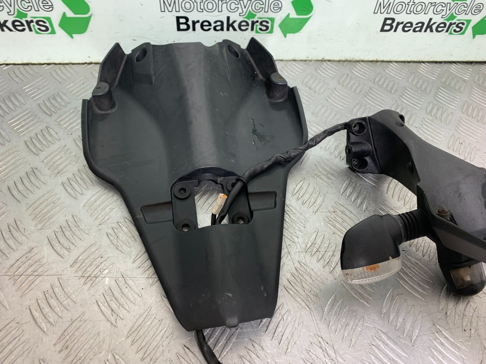 DUCATI 848 UNDERTRAY MUDGUARD INDICATORS YEAR 2008-2010 (CMB1323)