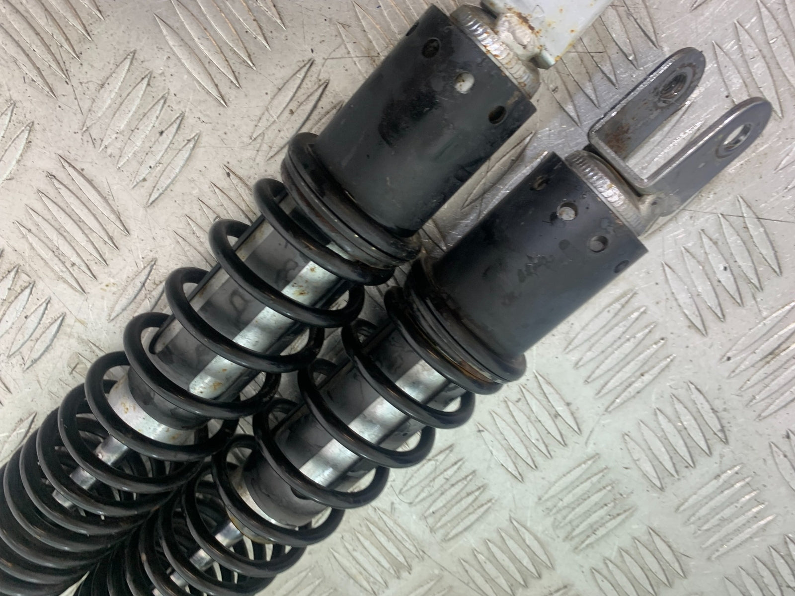 KAWASAKI J125 J125 REAR SHOCKS YEAR 2016-2020 (CMB1158)