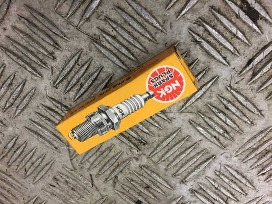 GENUINE NGK B8ES SPARK PLUG