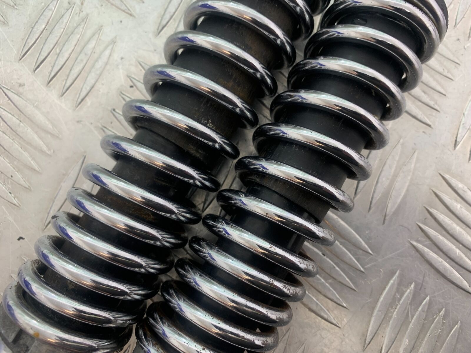 YAMAHA XV535 XV 535 VIRAGO HAGON SHOCKS YEAR 1994-02 (CMB1044)