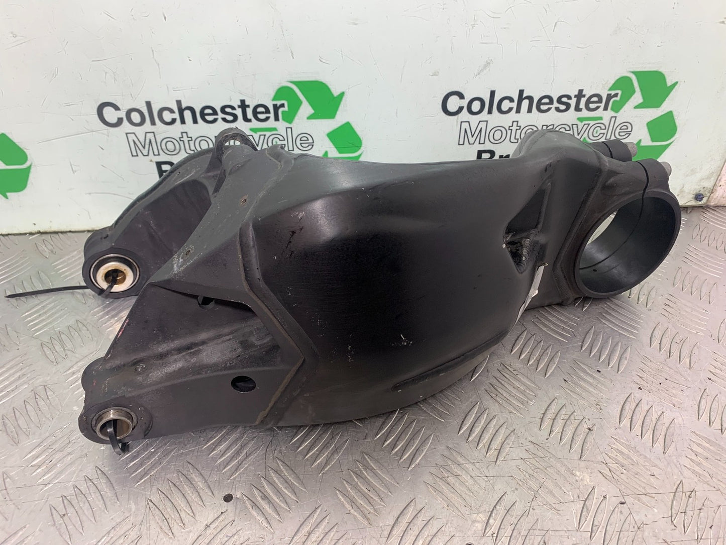 DUCATI 1198 S SWINGARM YEAR 2009-2011 (CMB1219)