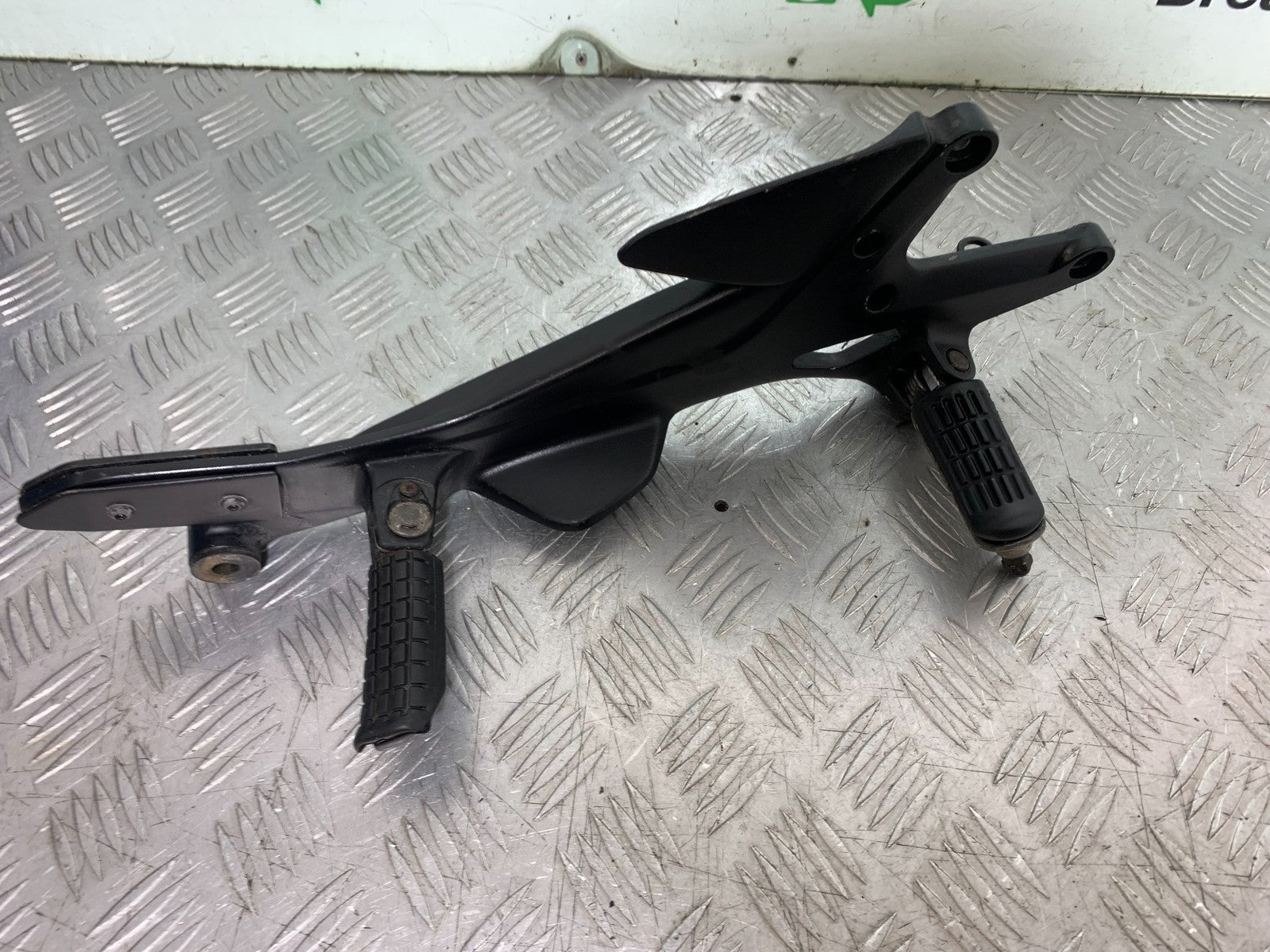 HONDA CBF600 CBF 600 FRONT RIGHT HANGER  YEAR 2004 -07 (CMB1247)