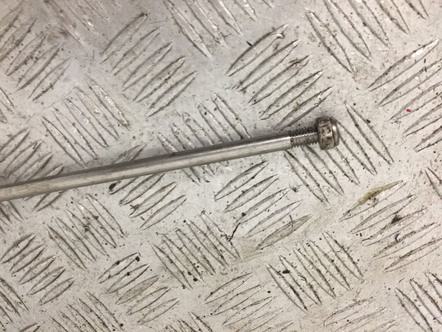 YAMAHA MT09 MT-09 FRONT WHEEL CRASH BOBBINS  YEAR 2018 (STOCK 906)
