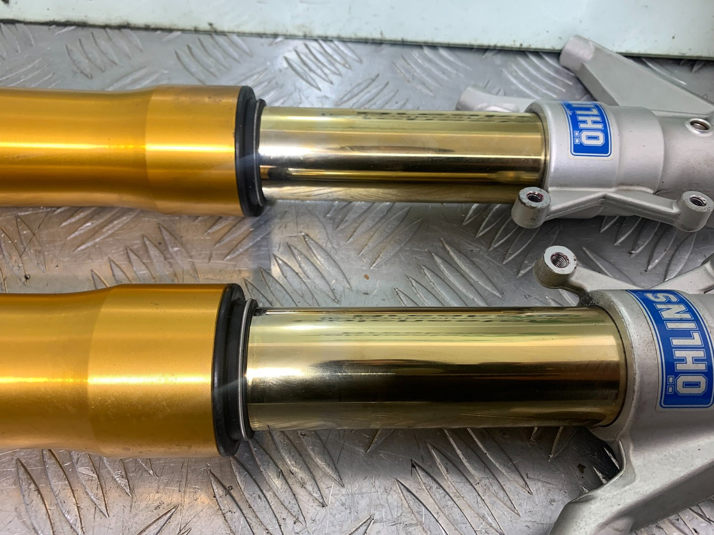 DUCATI 1198 S OHLINS FORKS   YEAR 2009-2011 (CMB1219)