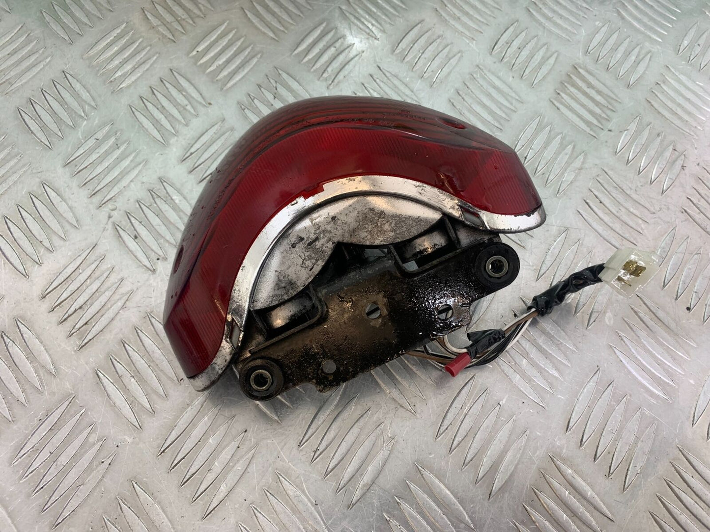 SUZUKI SV650 SV 650 mk1 REAR LIGHT  YEAR 1999-2002 (CMB1036)