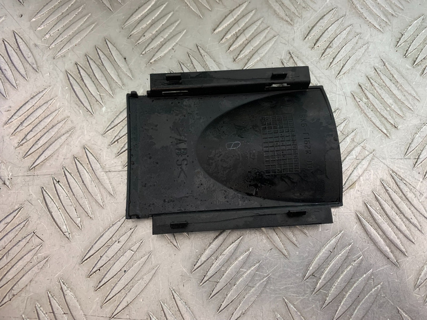 YAMAHA YZF-R125 YZF 125 INFILL PANEL  YEAR 2019-2022 (CMB1263)