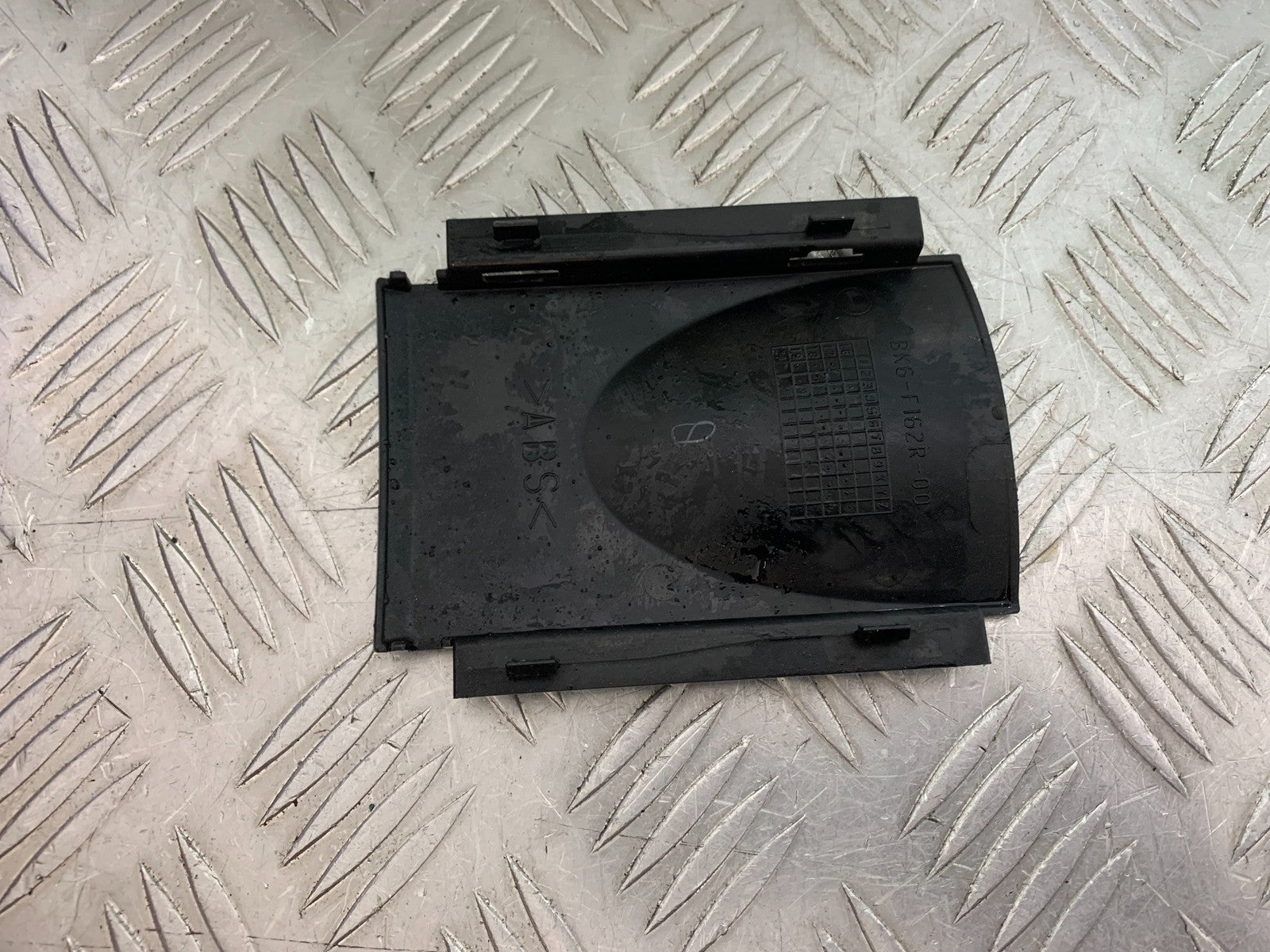 YAMAHA YZF-R125 YZF 125 INFILL PANEL  YEAR 2019-2022 (CMB1263)
