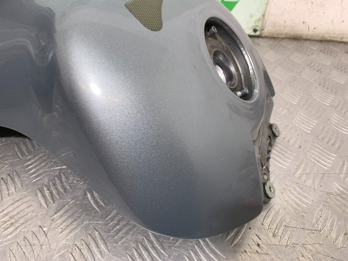KAWASAKI GTR1400 GTR 1400 PETROL TANK  YEAR 2007-2009 (CMB1306)