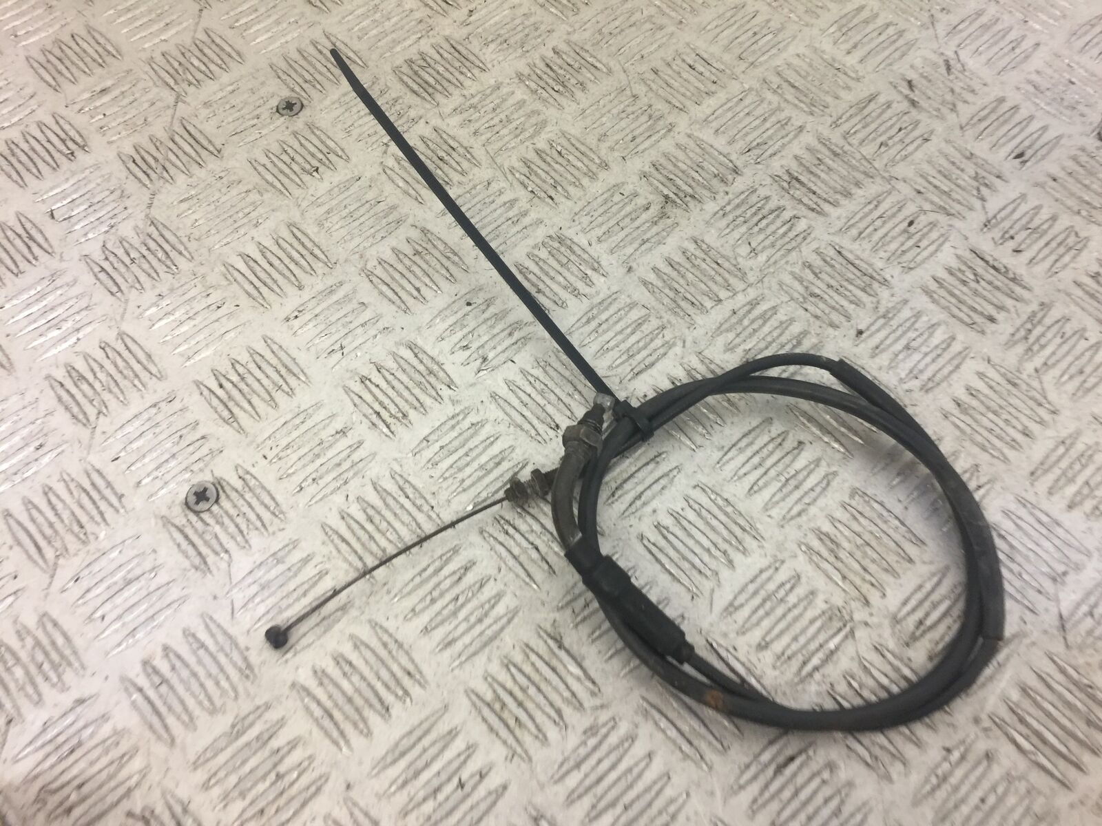 HONDA CBF125 CBF 125 THROTTLE CABLE YEAR 2011 (STOCK 614)