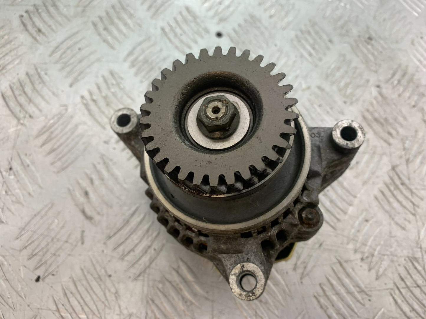 SUZUKI GSF600 GSF 600 BANDIT ALTERNATOR  2000-2004 (CMB1269)
