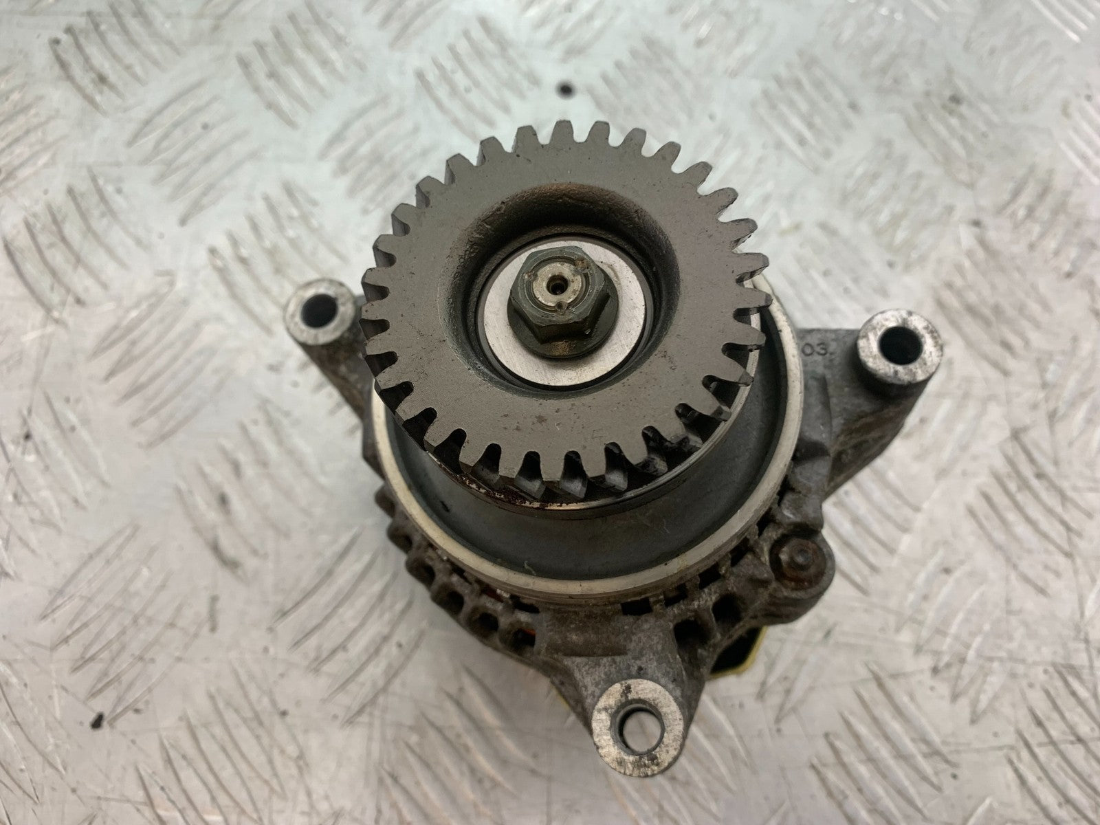 SUZUKI GSF600 GSF 600 BANDIT ALTERNATOR  2000-2004 (CMB1269)