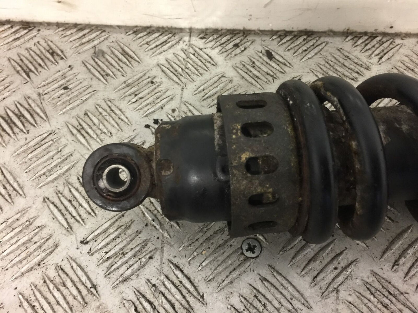 HONDA VT600 VT 600 SHADOW REAR SHOCK  YEAR 1996 (STOCK 389)