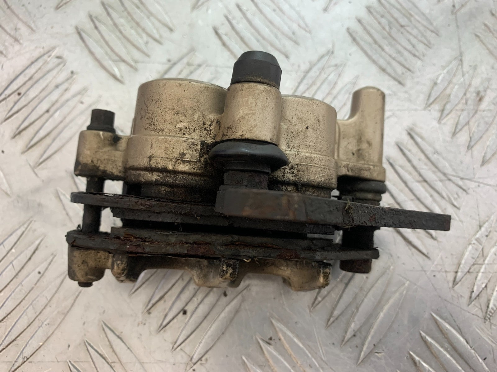 HONDA CBF125 CBF 125 FRONT CALIPER  YEAR 2009-14 (CMB1182)