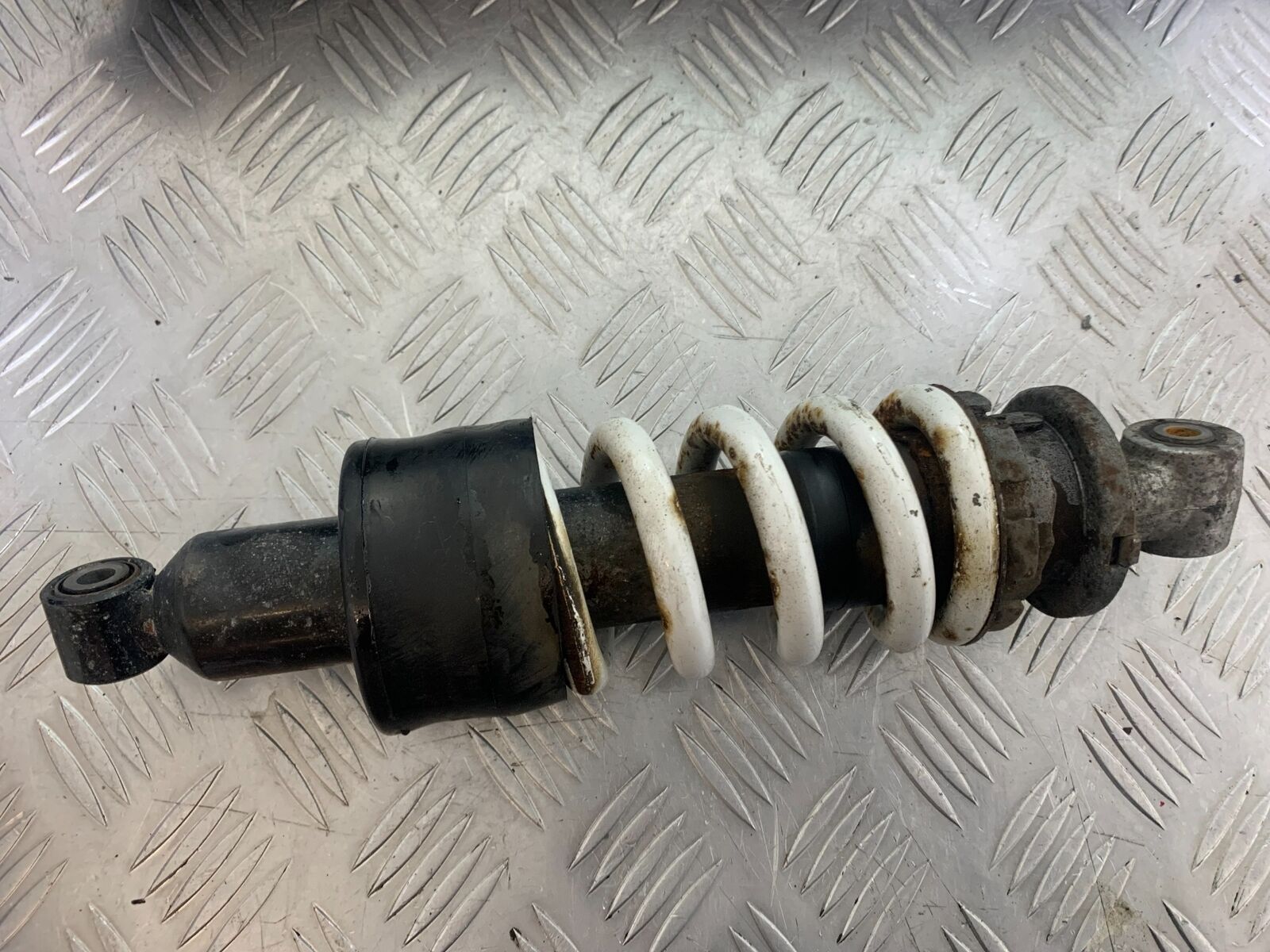 HONDA CBR650 F CBR 650F REAR SHOCK   YEAR 2014-17  (CMB1130)