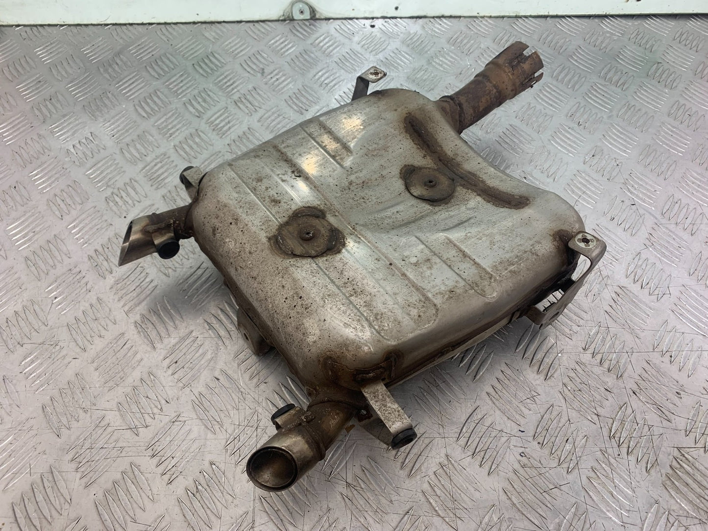 SUZUKI GSR600 GSR 600 SILENCER    2006-2010 (CMB1177)