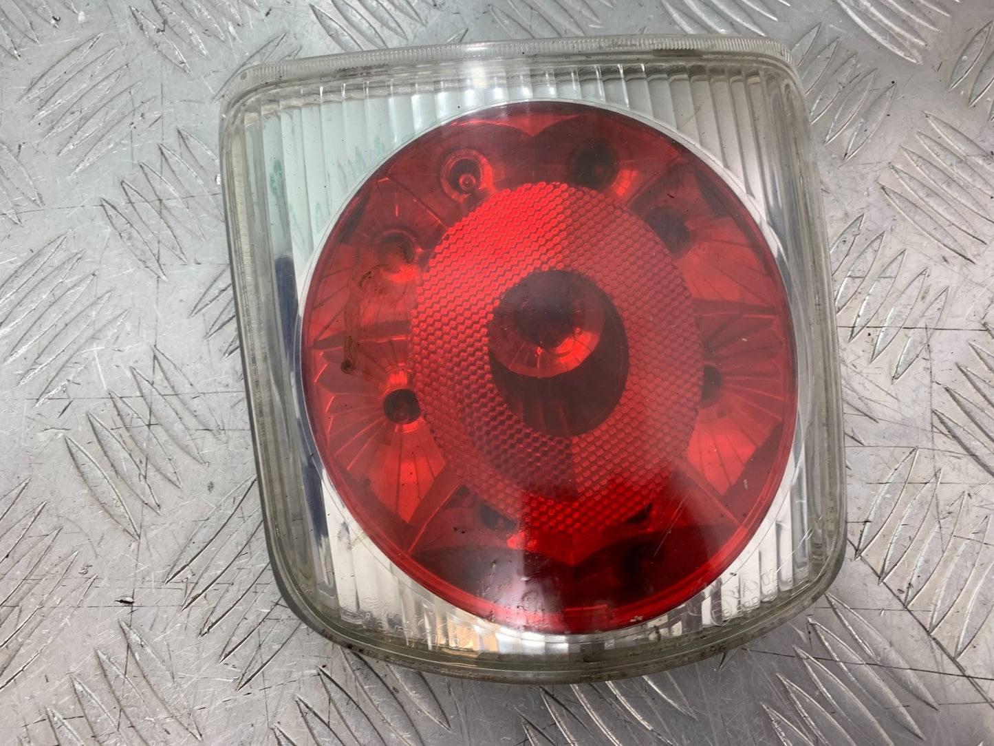 PIAGGIO VESPA GT125 L REAR LIGHT  YEAR 2003 (CMB1300)