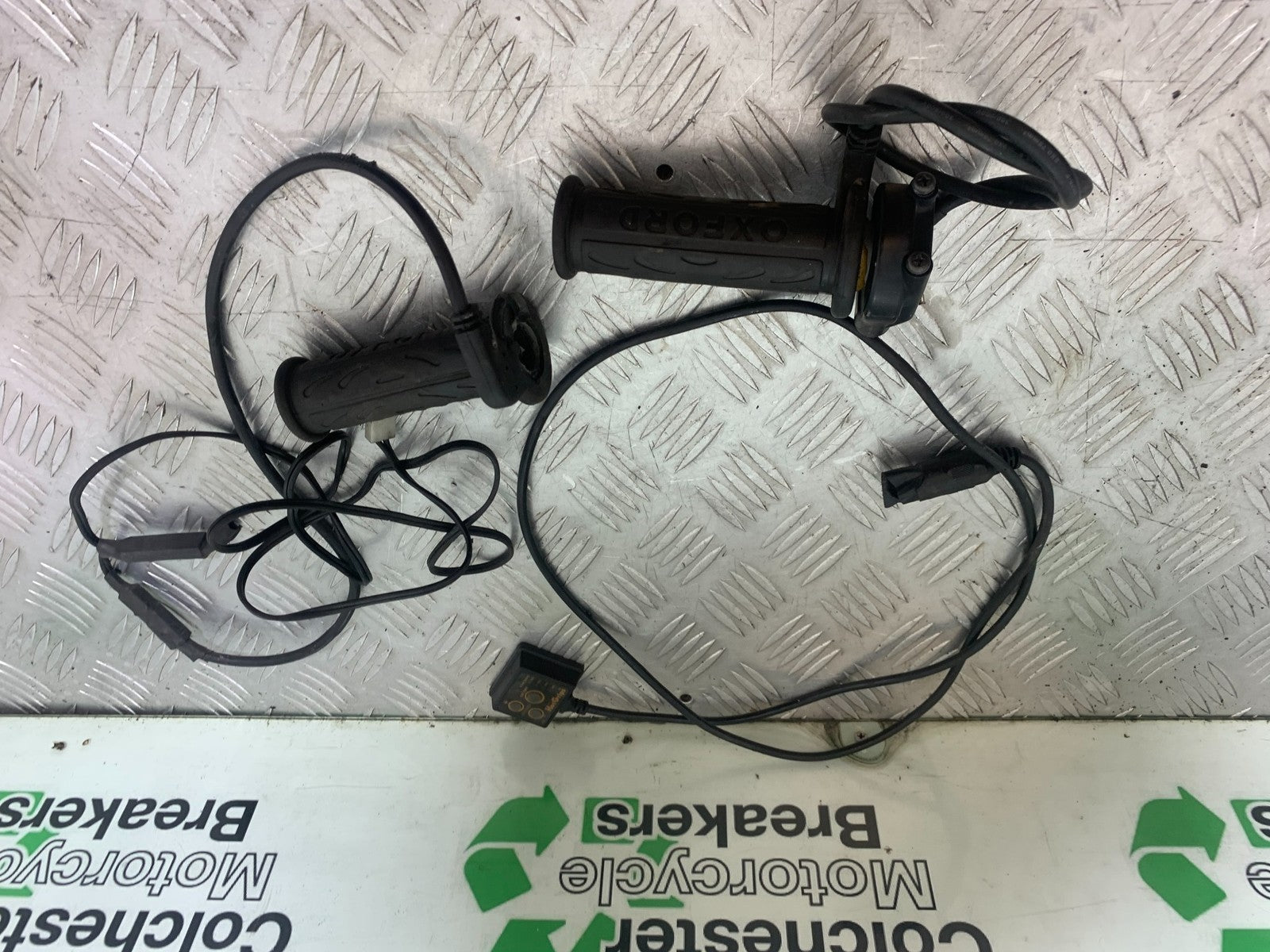 KAWASAKI GTR1400 GTR 1400 HEATED GRIPS  YEAR 2007-2009 (CMB1174)