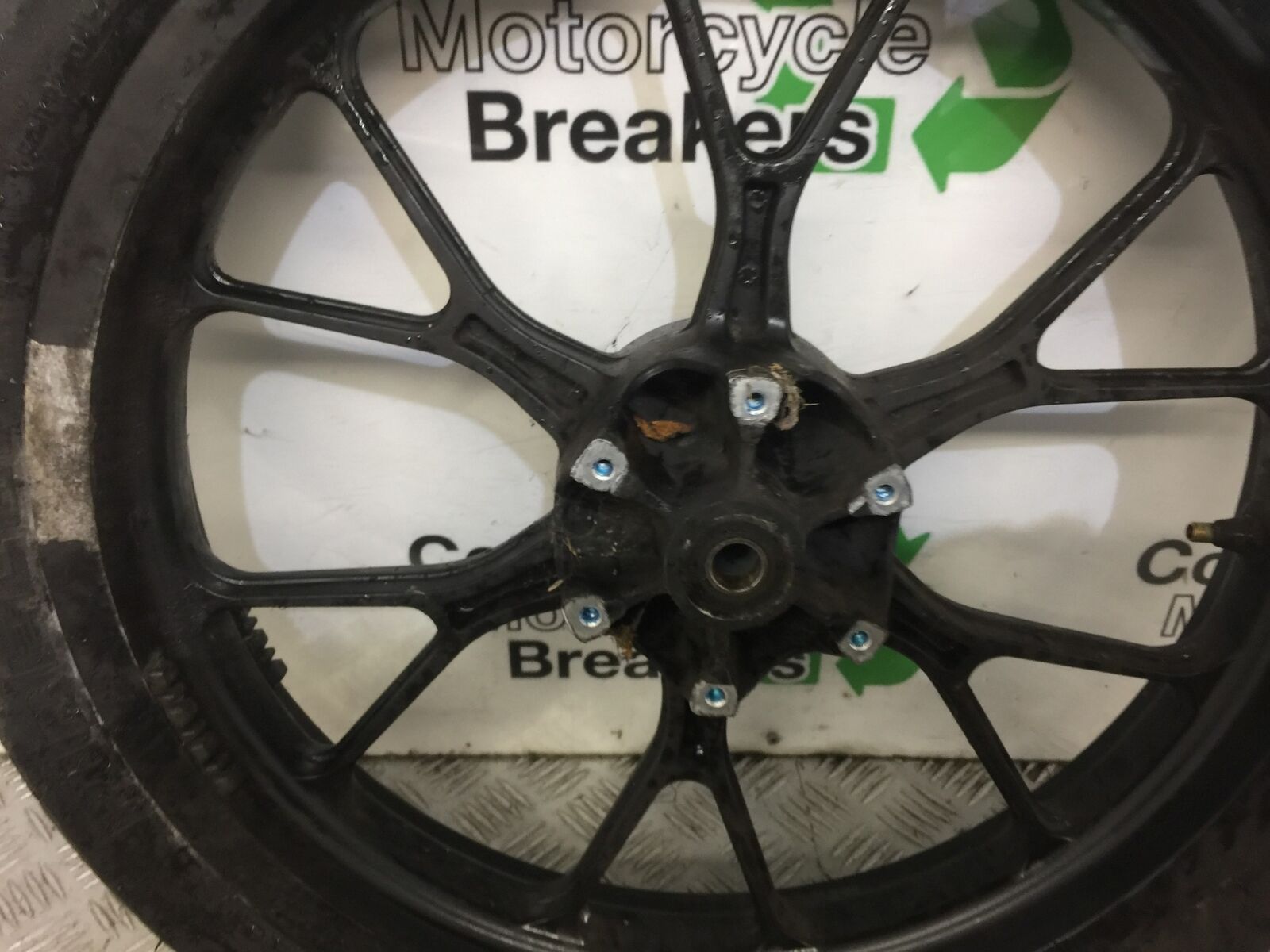 DERBI GPR125 GPR 125 FRONT WHEEL  YEAR 2009 (STOCK 391)