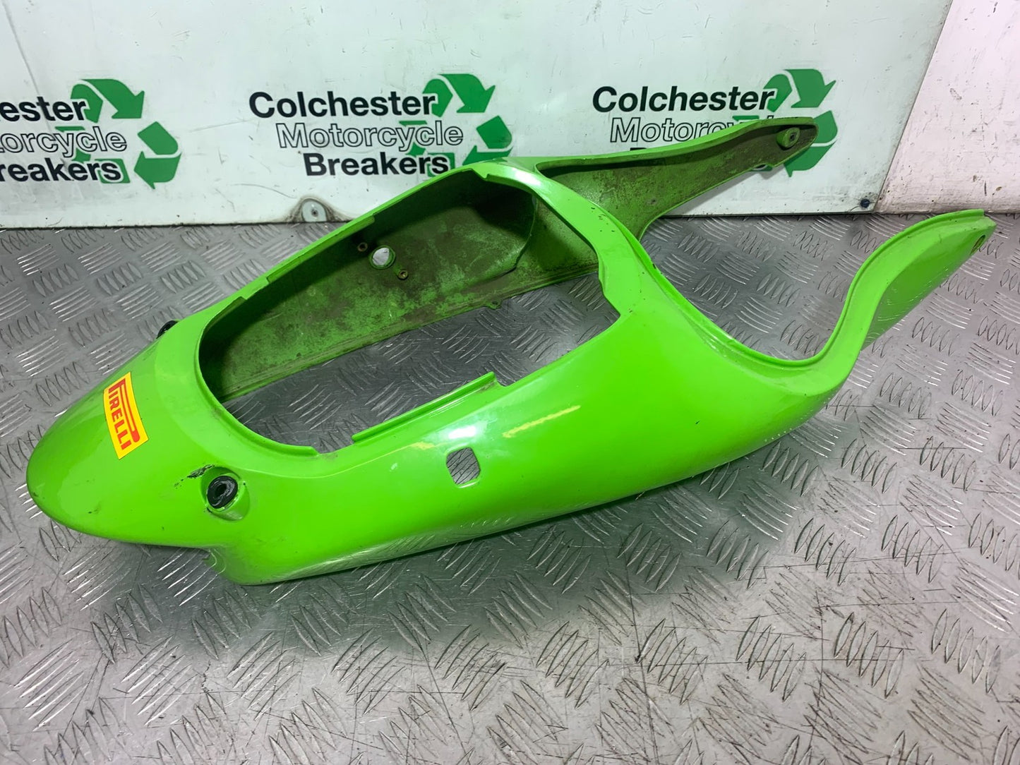 KAWASAKI ZX9R ZX9 C TAIL PIECE SEAT UNIT  YEAR 1998-99 (CMB1213)
