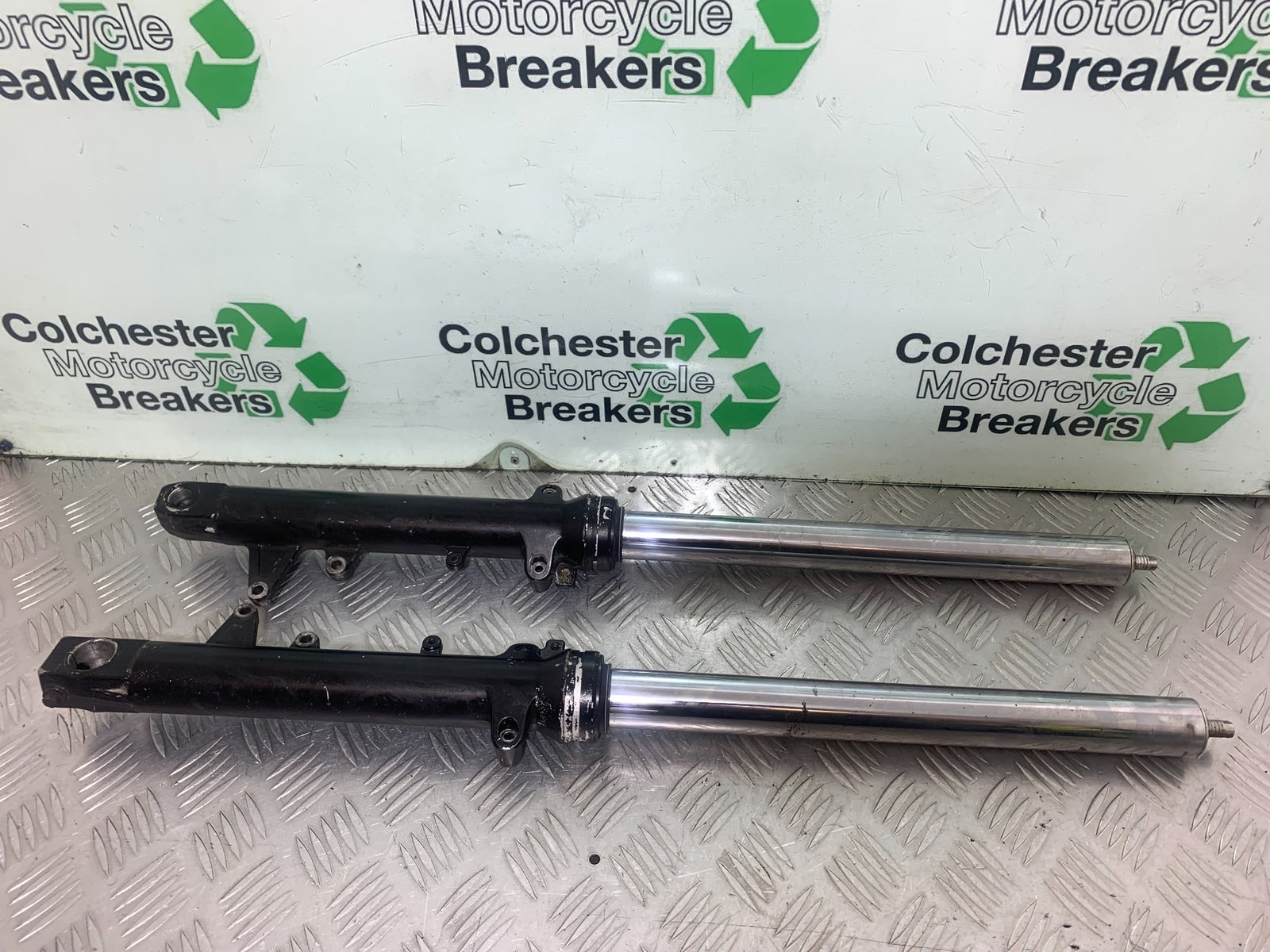 SUZUKI GSF650 GSF 650 FORKS  YEAR 2007-2009  (CMB1161)
