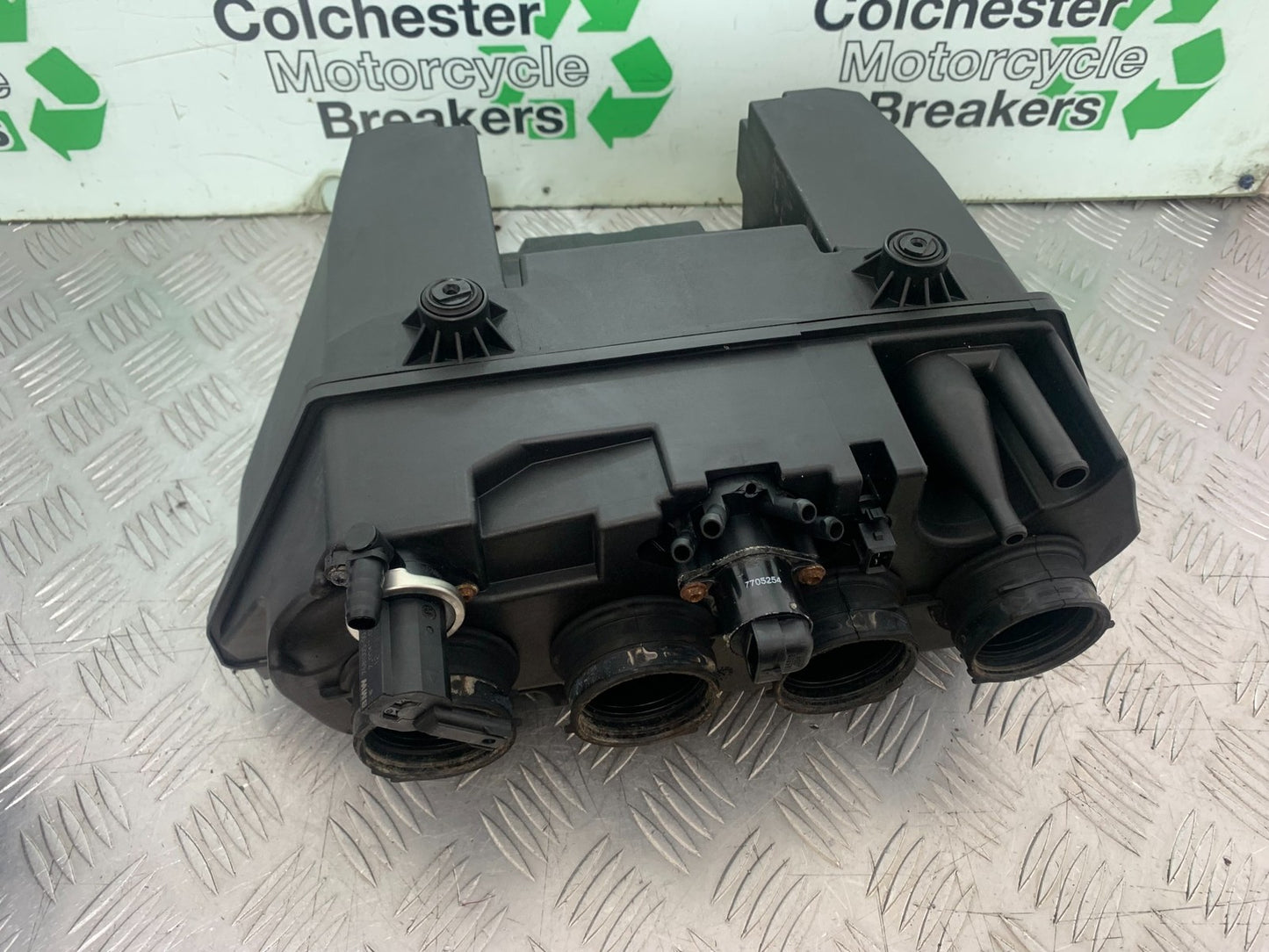 BMW K1300 S K 1300 S AIRBOX  YEAR 2009-16 (CMB1216)