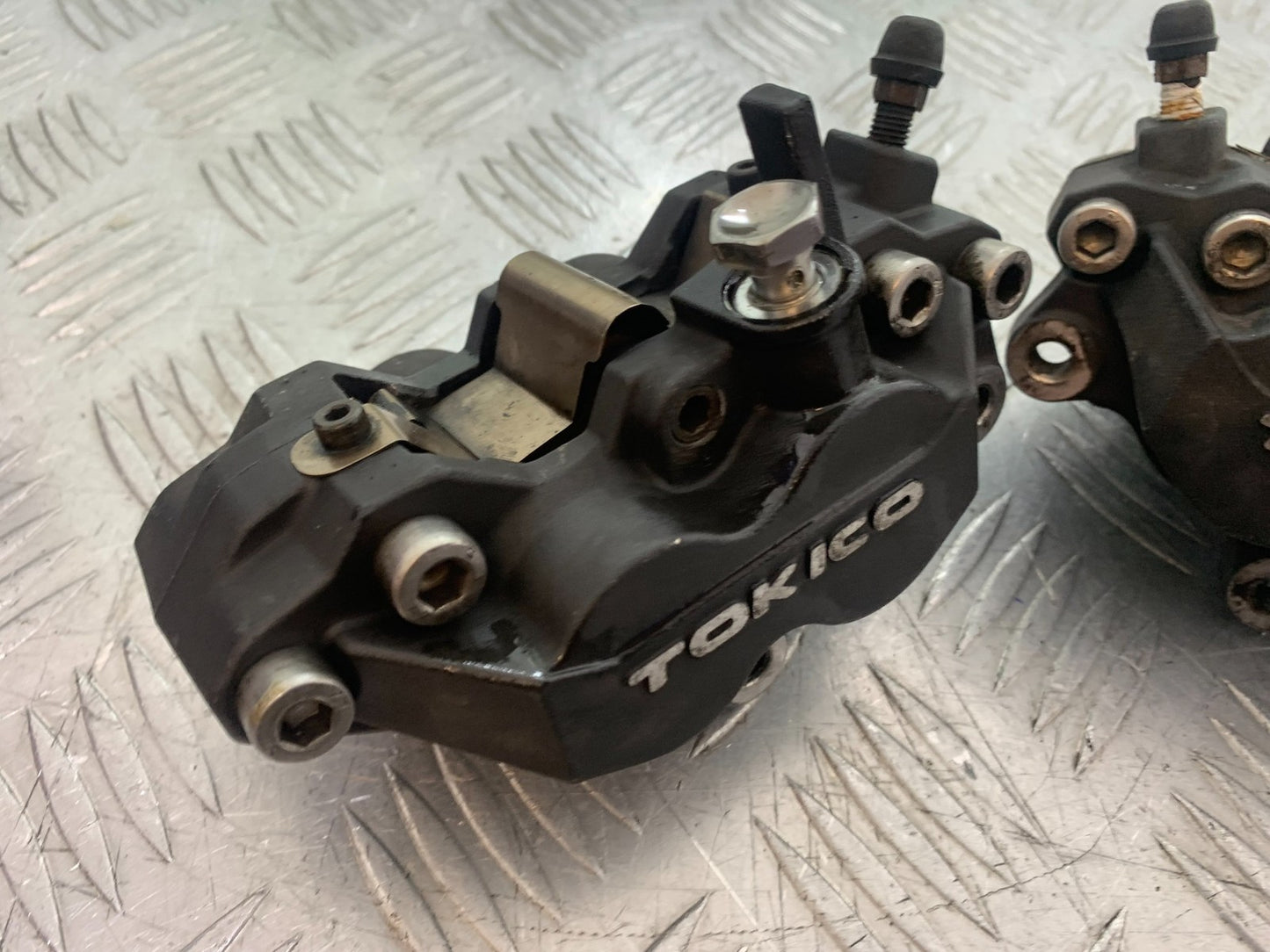 SUZUKI SV1000 SV 1000 S FRONT BRAKE CALIPERS   YEAR 2003-2007 (CMB1293)