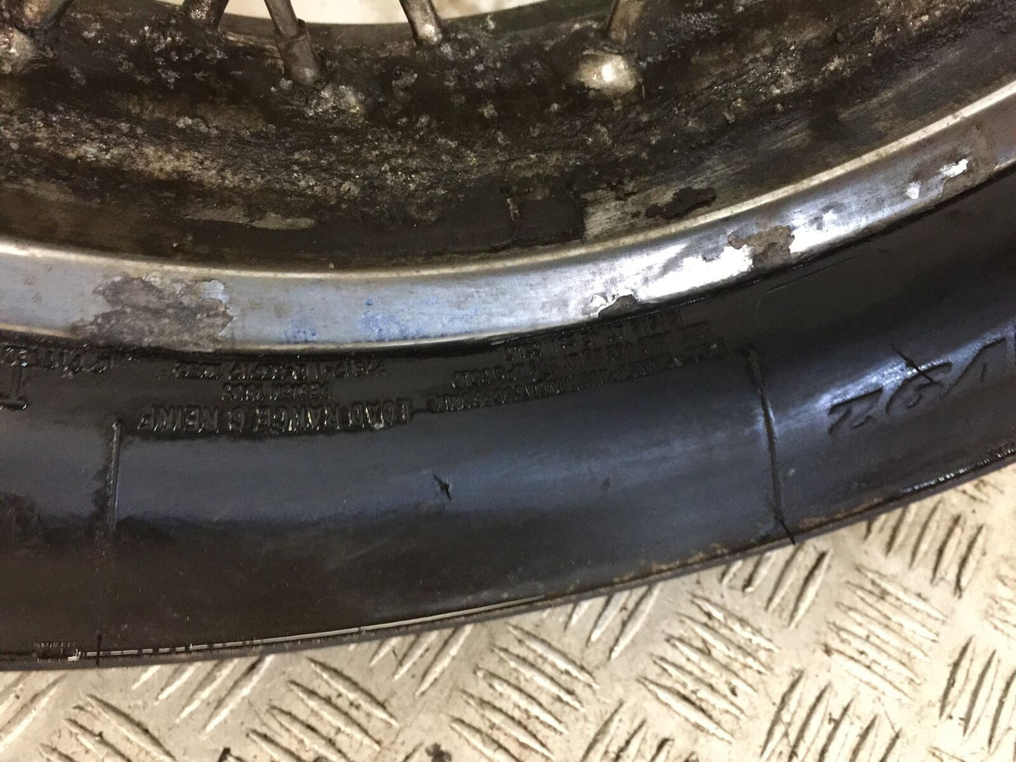 VICTORY V92 C REAR WHEEL YEAR 2004 (STOCK 765)