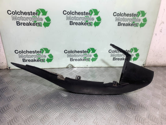 SUZUKI GS500 GS 500 LEFT SEAT PANEL   YEAR 2001-2008 (CMB1254)