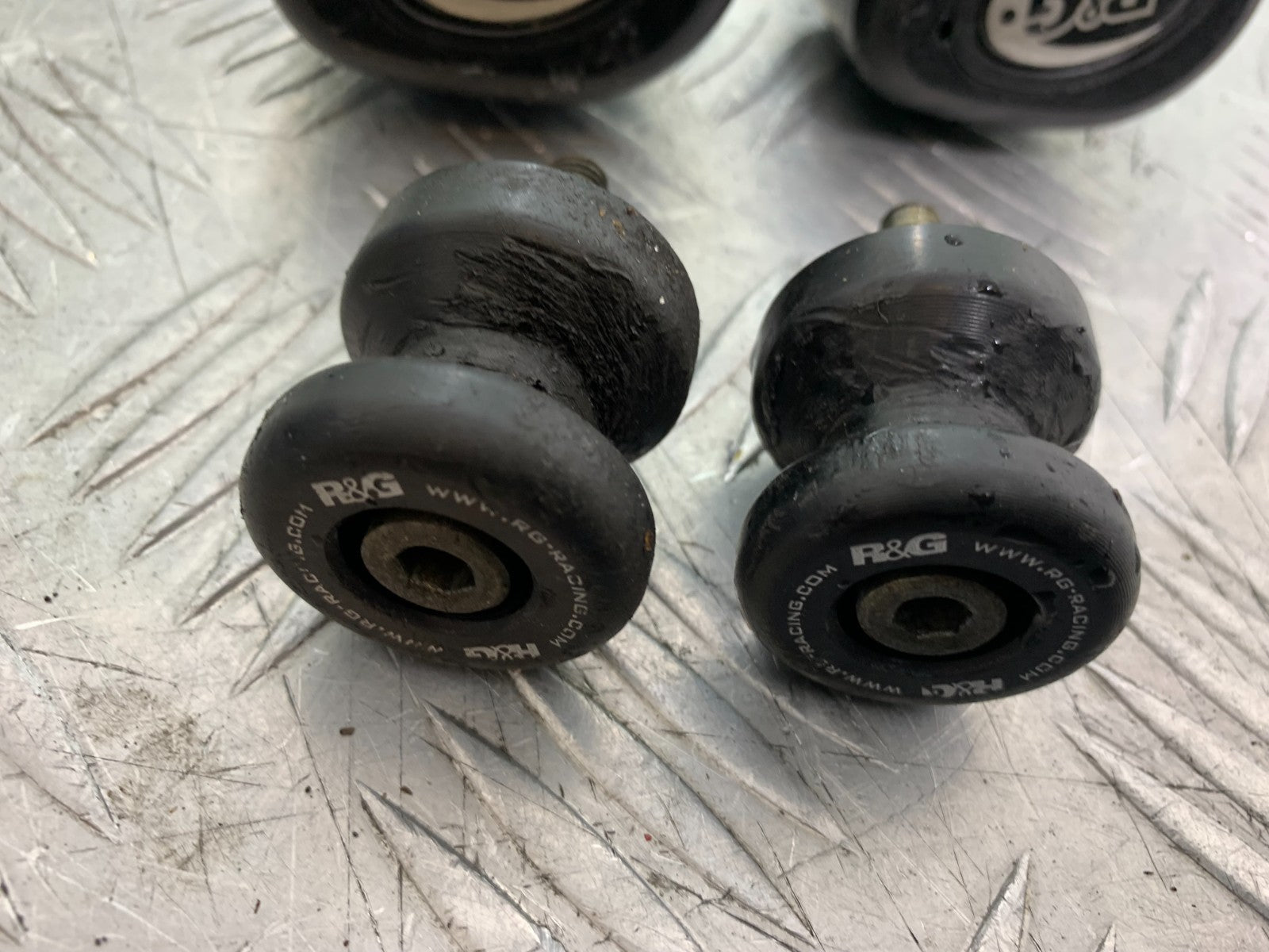 HONDA CBR1000 RR R&G CRASH PROTECTORS  YEAR  2008-2011  (CMB1330)