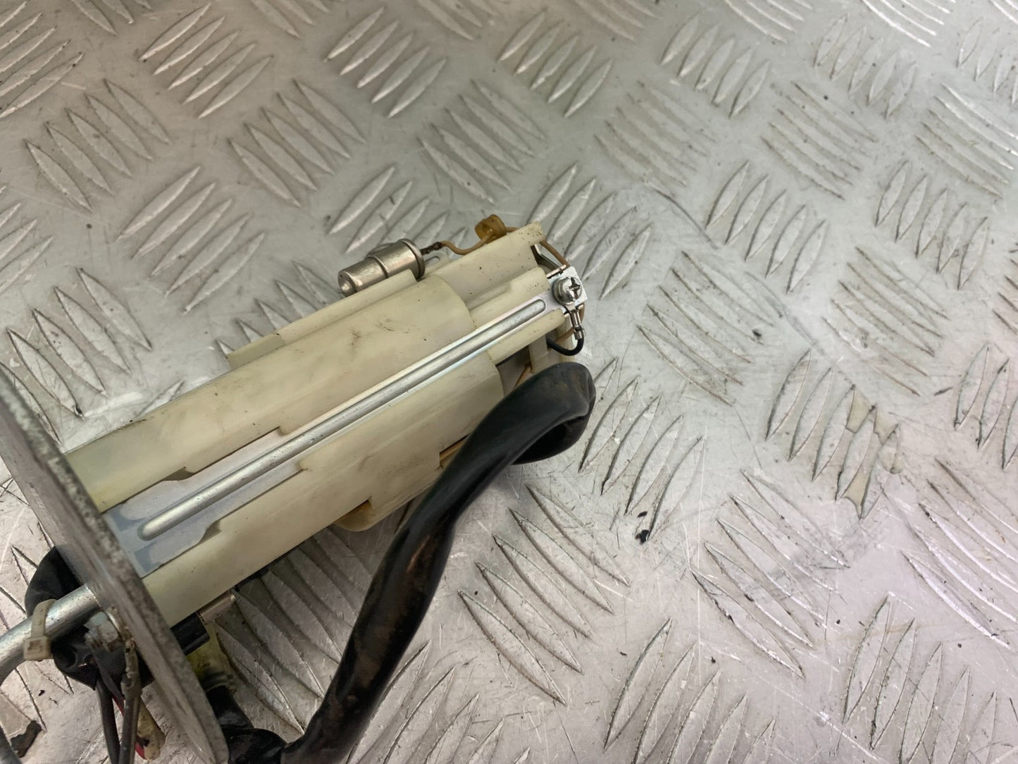 KAWASAKI GTR1400 GTR 1400 PETROL PUMP   YEAR 2007-2009 (CMB1174)
