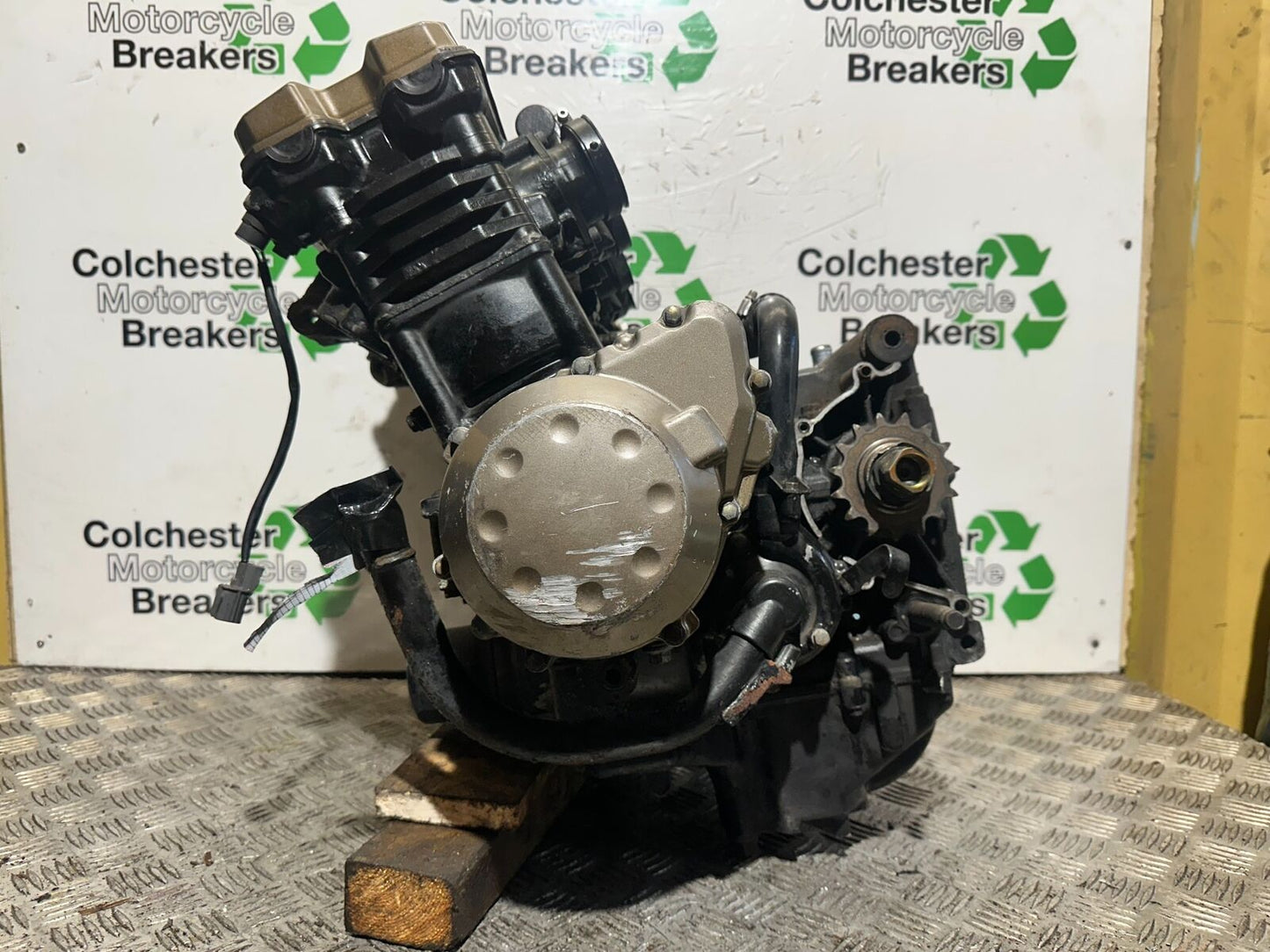 KAWASAKI Z750 Z 750 ZR750 ZR ENGINE YEAR 2004-2006  (CMB1104)