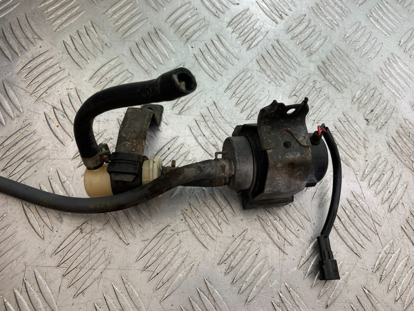 KAWASAKI ZX6R ZX6 J PETROL PUMP YEAR 2000 (CMB1312)