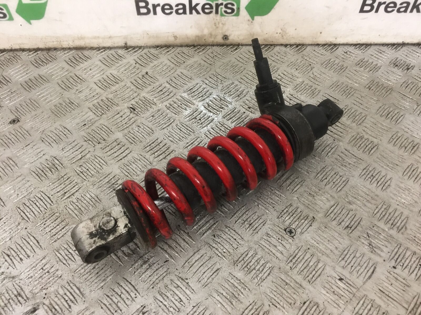 TRIUMPH 1050 SPRINT REAR SHOCK  YEAR 2004-2007 (STOCK 888)