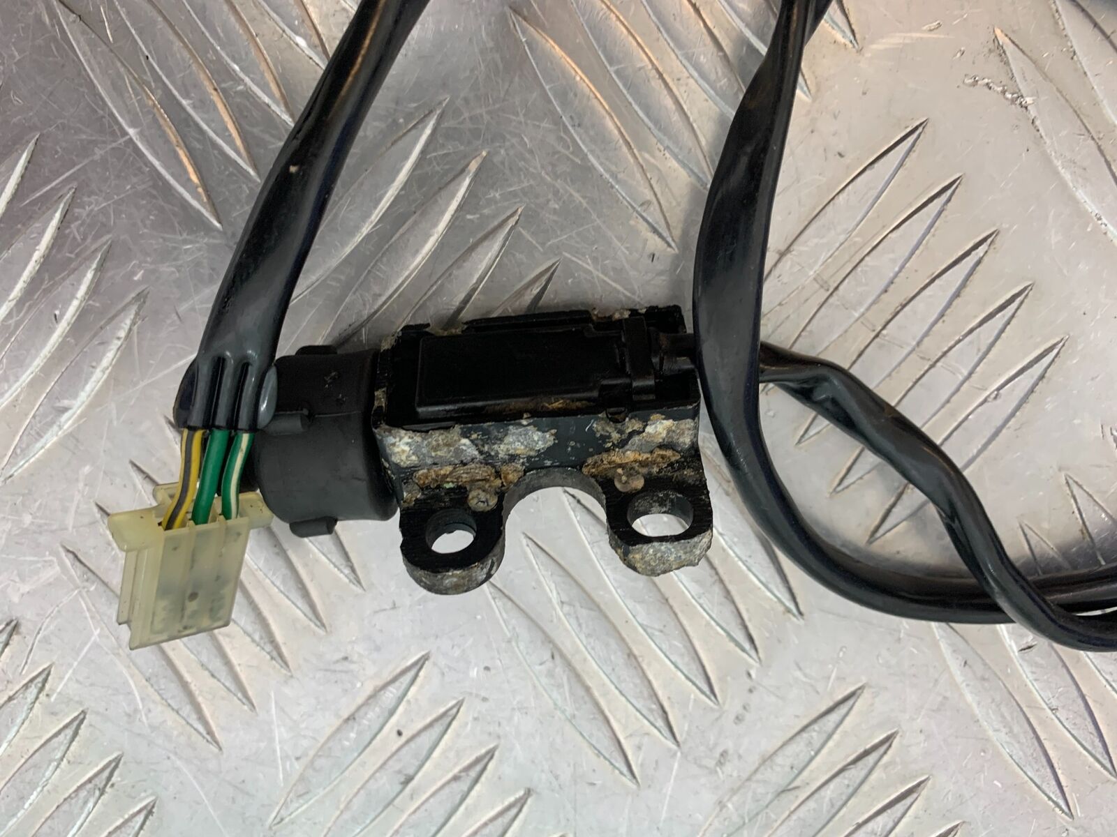 HONDA NTV 650 REVERE SIDE STAND SWITCH  YEAR 1988-1996 (CMB1025))
