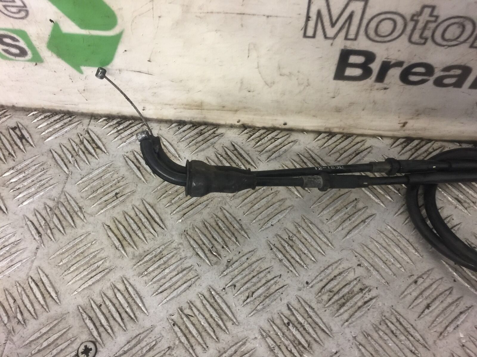 KAWASAKI ZX6R ZX636 THROTTLE CABLES  YEAR 2002  (STOCK 484)