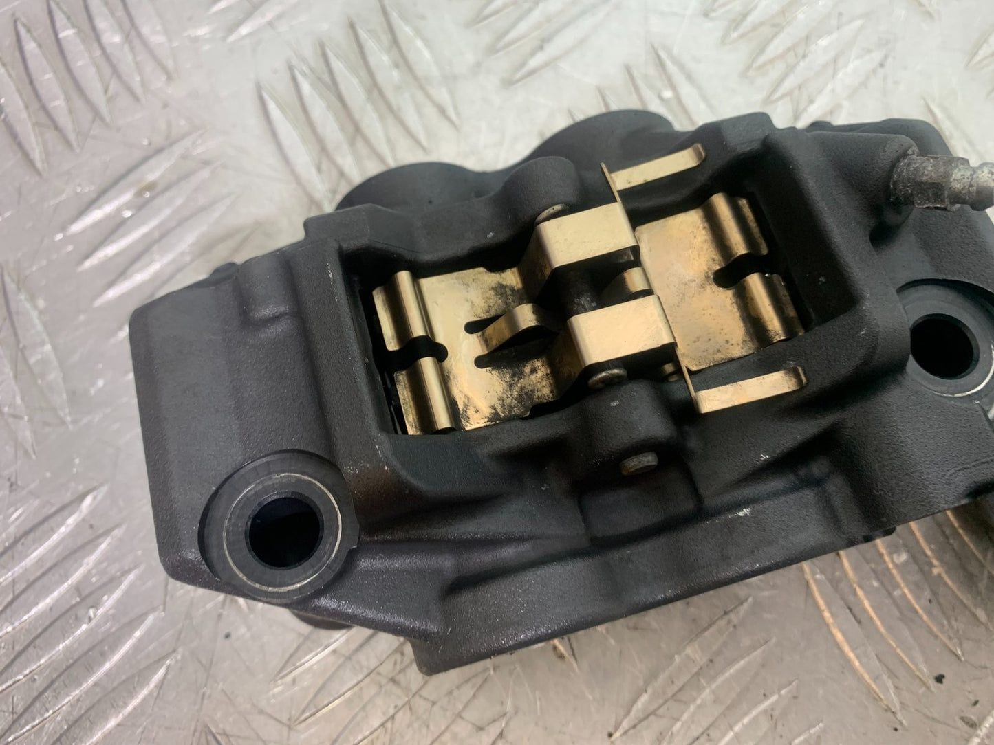 YAMAHA YZF R7 FRONT CALIPERS  YEAR 2022-2025 (CMB1255)