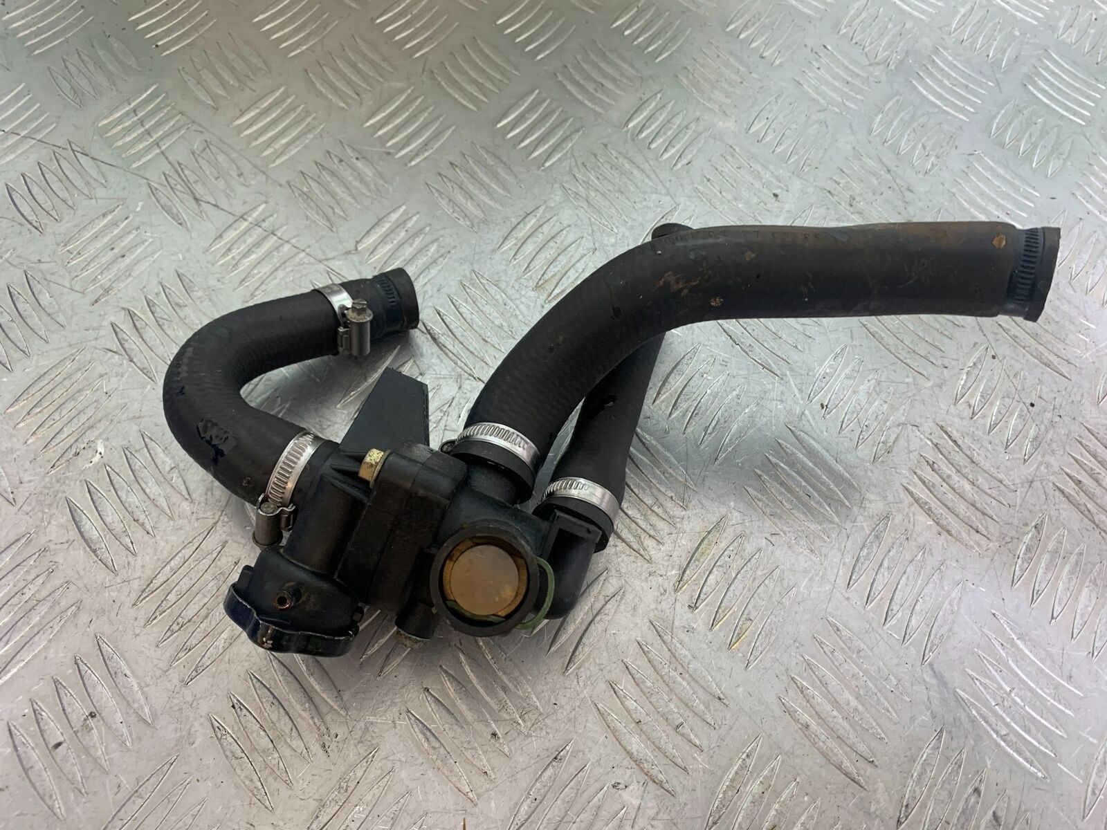 TRIUMPH 955i SPRINT ST THERMOSTAT  YEAR 1999-2004 (CMB1124)