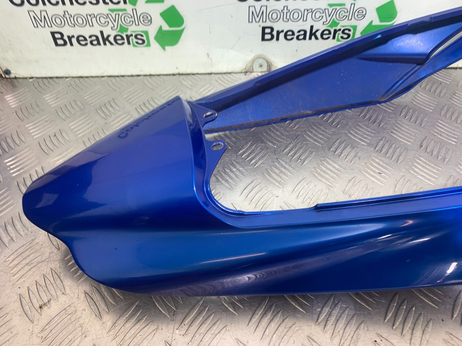 TRIUMPH 1050 SPRINT ST TAIL PIECE   YEAR 2004-2007 (CMB1197)