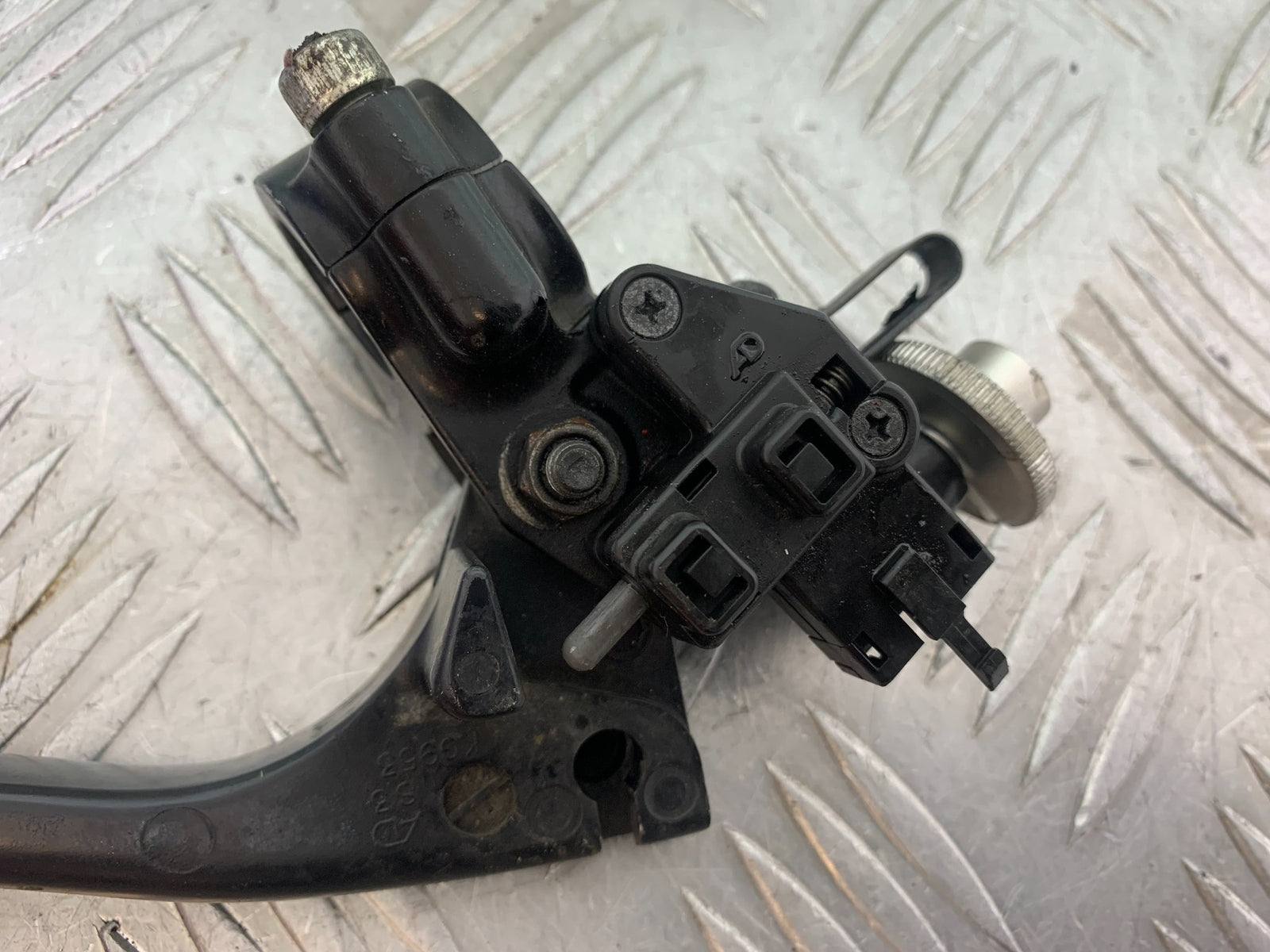 KAWASAKI ZX10R ZX 10R CLUTCH LEVER AND BRACKET  YEAR 2011-2015 (CMB1154)