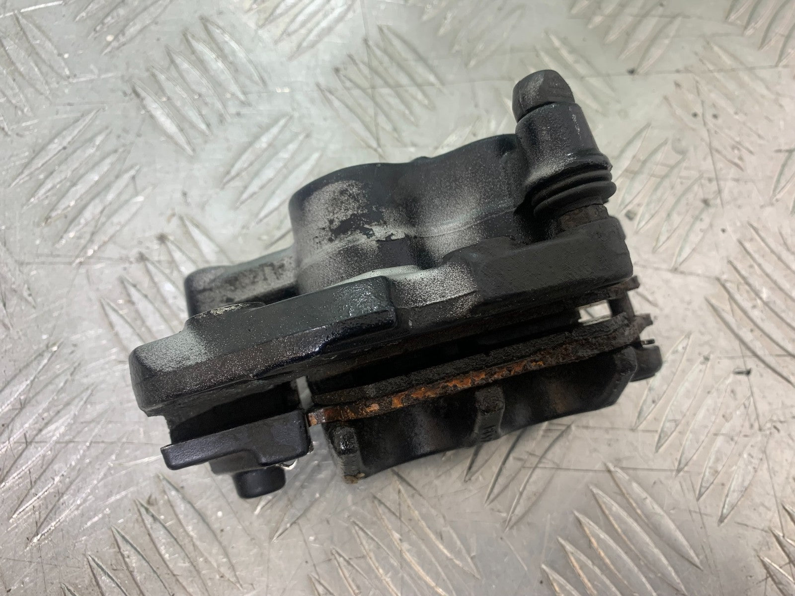 BMW R1200 R 1200 GS REAR BRAKE CALIPER  YEAR 2013-2016 (CMB1257)