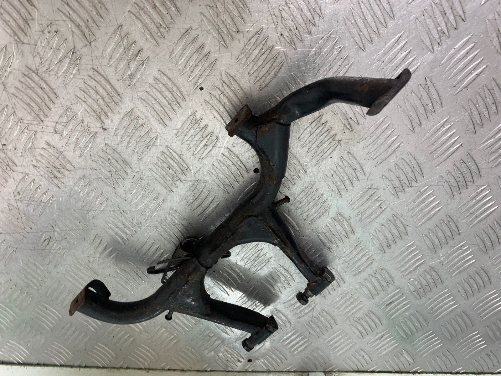 KAWASAKI ZZR1100 D CENTER STAND YEAR 1993-2001 (CMB1289)