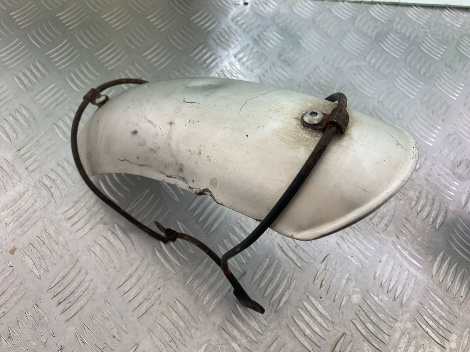 MUTT GT-SS 125 FRONT MUDGUARD   YEAR 2020- 2024  (CMB1085)