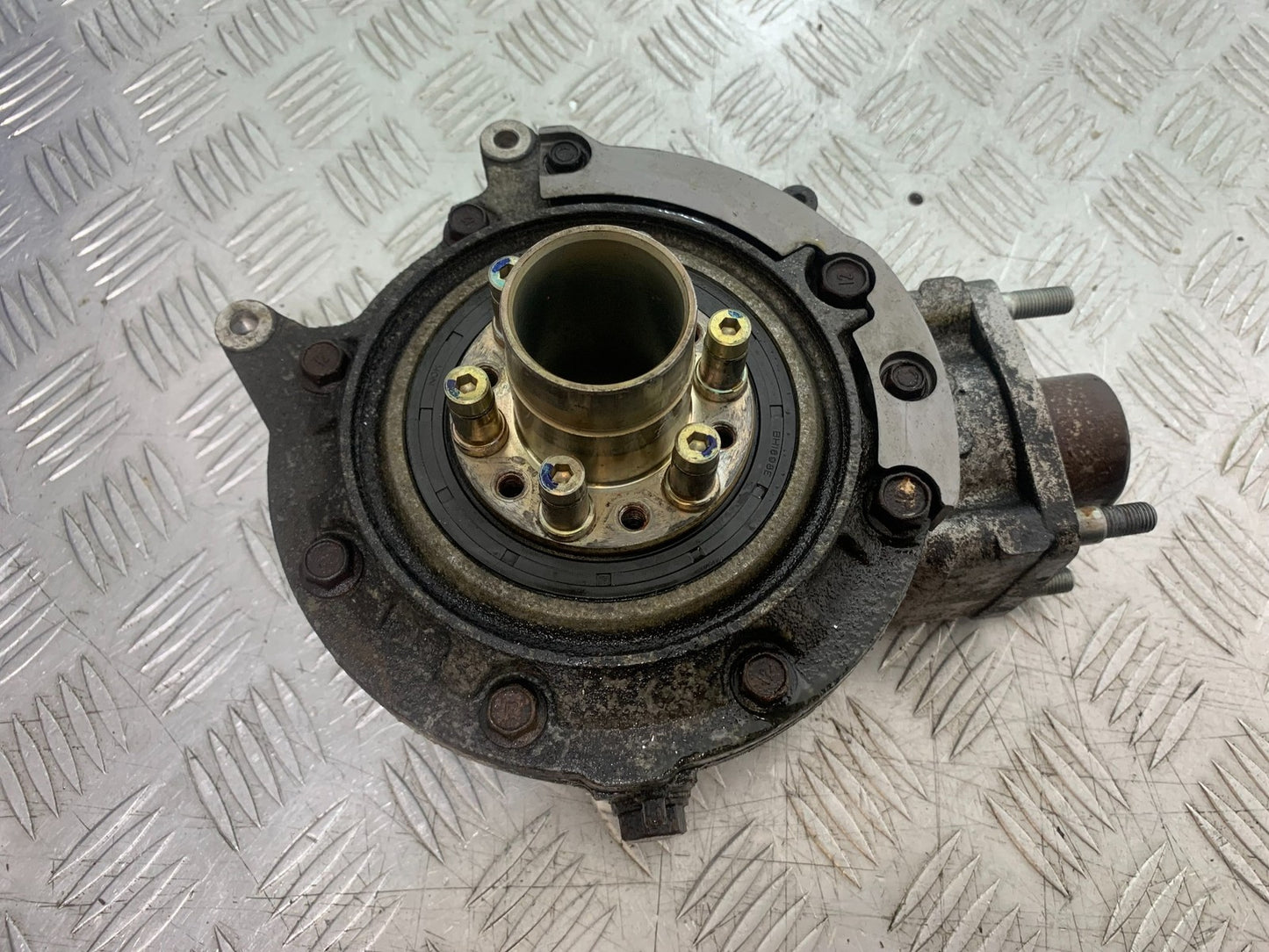 HONDA NTV 600 REVERE REAR DIFF YEAR 1988-1996  (CMB1281)
